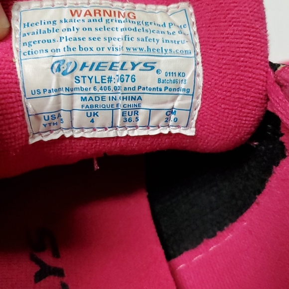 Heelys  size 5 - Picture 3 of 8
